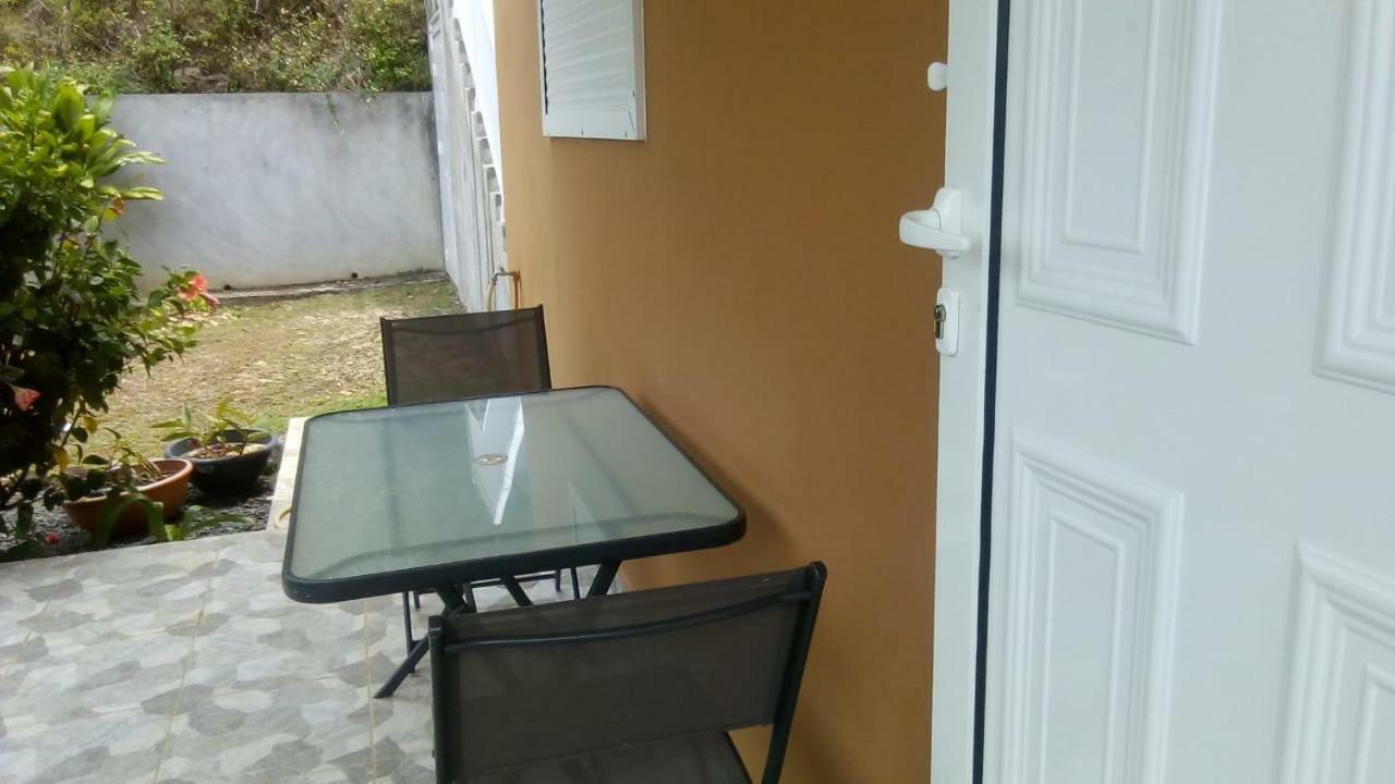 Charmant Petit T2 Dans Maison Vieux-Bourg Eksteriør billede